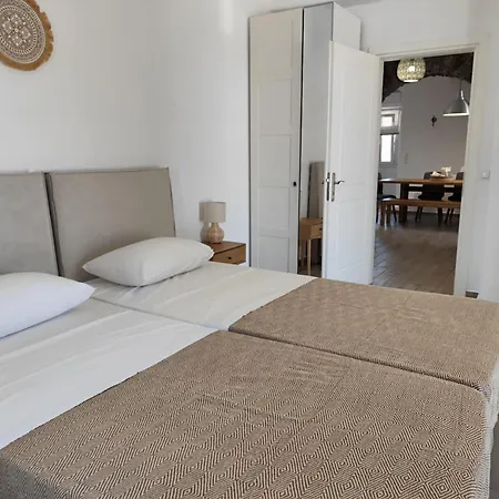 Ion - Antiparos Kampos