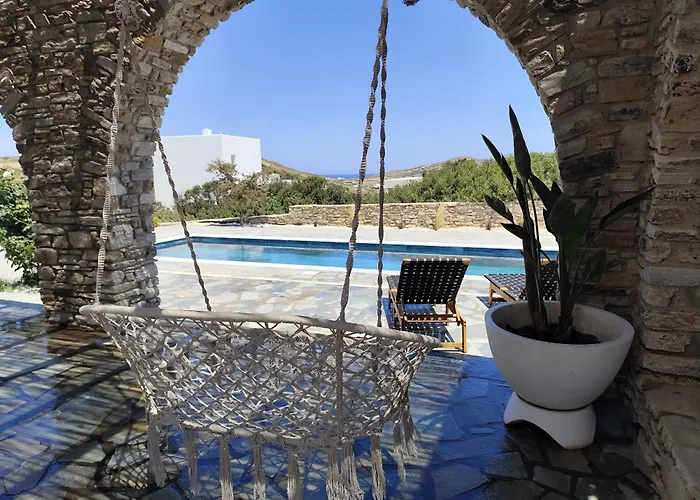 Ion - Antiparos Kampos